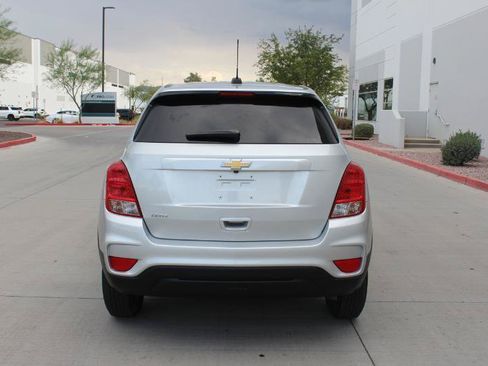 Used 2022 Chevrolet Trax LS w/ Tint and Cruise Package FWD image 6