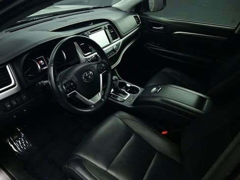 Used 2018 Toyota Highlander Limited image 49