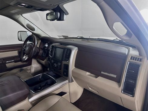 Used 2017 RAM 2500 Laramie image 32