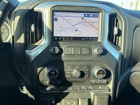 Used 2019 Chevrolet Silverado 1500 LTZ w/ LTZ Premium Package AWD/4WD image 99
