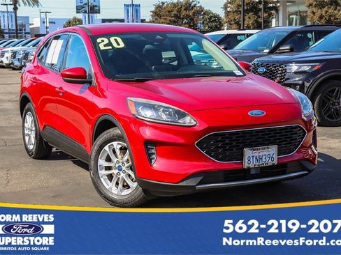 Used 2020 Ford Escape SE image 1