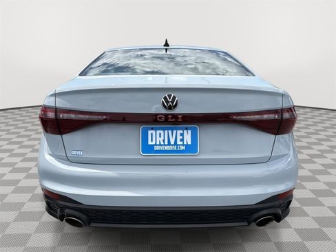 Used 2025 Volkswagen Jetta GLI Autobahn FWD image 5