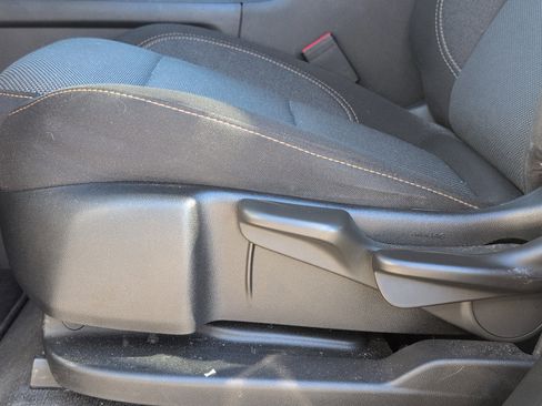 Used 2020 Chevrolet Traverse LS image 14