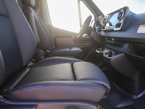 New 2026 Mercedes-Benz Sprinter 2500 image 15