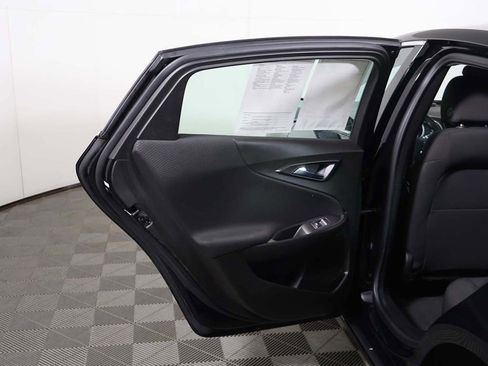 Used 2023 Chevrolet Malibu LT FWD image 17