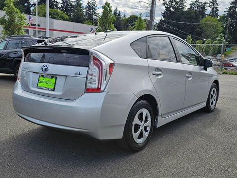 Used 2012 Toyota Prius Four w/ Deluxe Solar Roof Pkg FWD image 7
