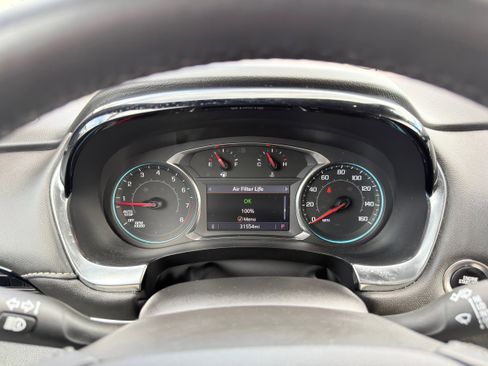 Used 2023 Chevrolet Traverse LT image 26