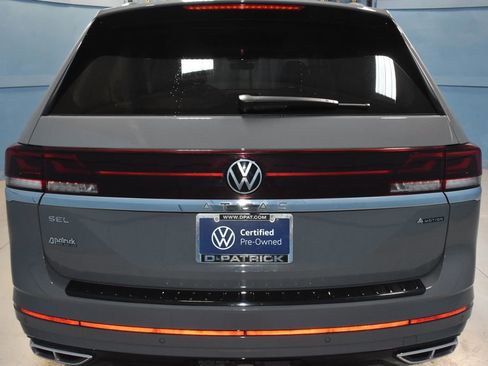 Certified 2025 Volkswagen Atlas SEL Premium R-Line image 23