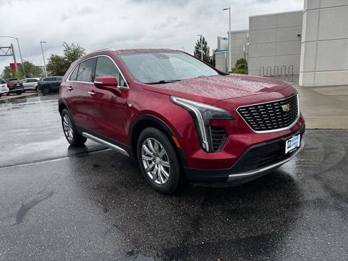 Used 2020 Cadillac XT4 Premium Luxury FWD image 1