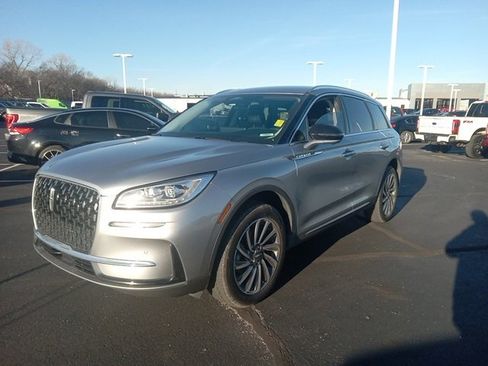 Used 2023 Lincoln Corsair Reserve w/ Equipment Group 201A image 3