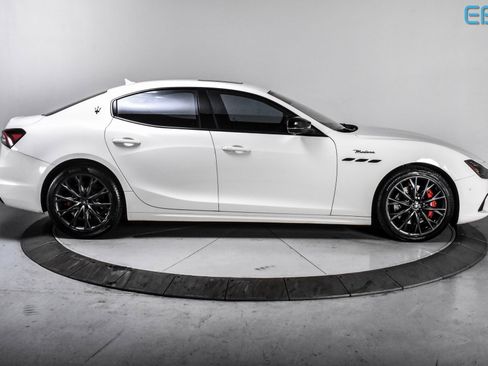 Used 2022 Maserati Ghibli Modena Q4 image 7