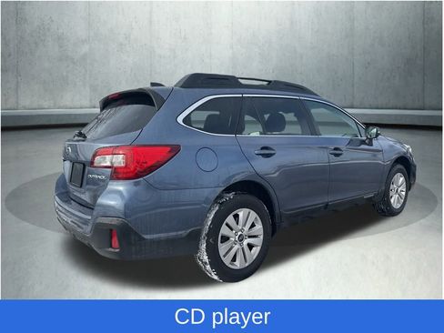 Used 2018 Subaru Outback 2.5i Premium image 5