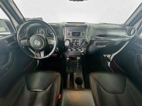 Used 2018 Jeep Wrangler Unlimited Rubicon image 10