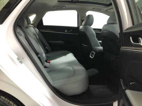 Used 2021 Kia K5 EX w/ EX Premium Package image 10