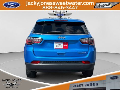 Used 2022 Jeep Compass Sport FWD image 4