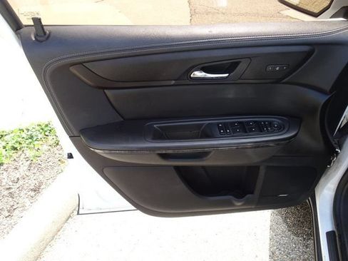 Used 2017 GMC Acadia Limited SLT AWD/4WD image 13