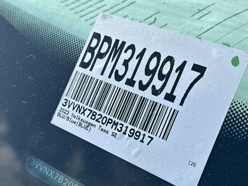 Used 2023 Volkswagen Taos SE w/ Panoramic Sunroof Package image 20