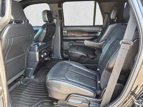 Used 2018 Ford Expedition Limited w/ Driver Assistance Package AWD/4WD image 18