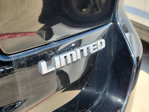 Used 2024 Jeep Grand Cherokee L Limited w/ Luxury Tech Group II AWD/4WD image 10