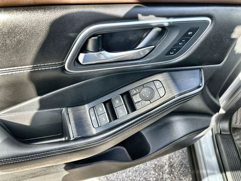 Used 2021 Nissan Rogue SL w/ Premium Package image 24