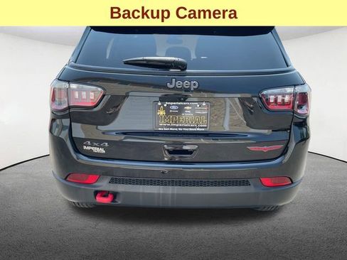 Used 2023 Jeep Compass Trailhawk image 12
