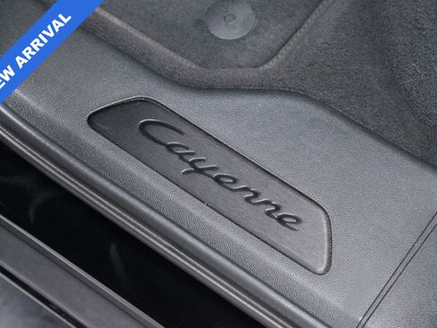 Used 2021 Porsche Cayenne GTS image 28