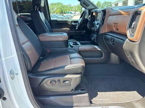 Used 2022 Chevrolet Silverado 2500 High Country w/ Z71 Off-Road Package AWD/4WD image 16