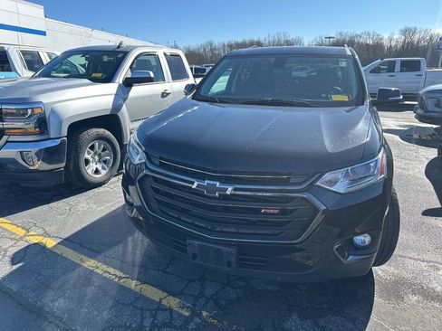 Used 2019 Chevrolet Traverse RS w/ LPO, Floor Liner Package image 6