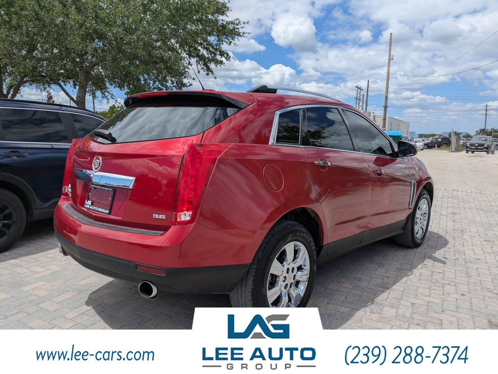 Used 2016 Cadillac SRX Luxury w/ Driver Awareness Package FWD image 3
