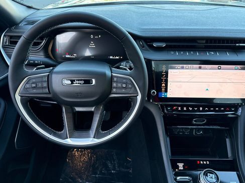 New 2026 Jeep Grand Cherokee Limited AWD/4WD image 13