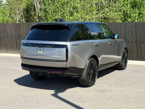 New 2026 Land Rover Range Rover SE image 5