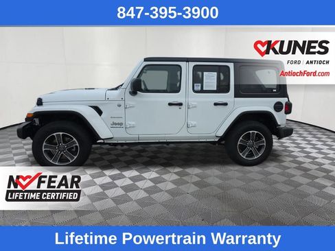 Used 2023 Jeep Wrangler Sahara image 4