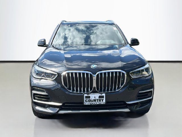 Used 2023 BMW X5 xDrive45e w/ Executive Package AWD/4WD image 2