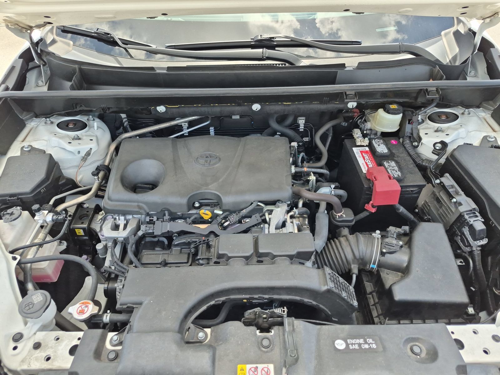Used 2019 Toyota RAV4 XLE Premium FWD image 21