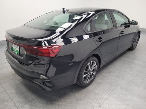 Used 2023 Kia Forte LXS w/ LXS Technology Package FWD image 10