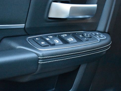 Used 2024 RAM 2500 Big Horn w/ Bed Utility Group image 14