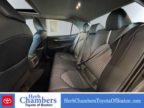 Used 2023 Toyota Camry SE w/ Cold Weather Package AWD/4WD image 19