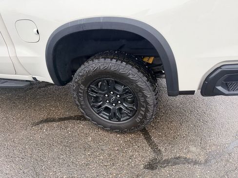 New 2026 Chevrolet Silverado 1500 ZR2 AWD/4WD image 10