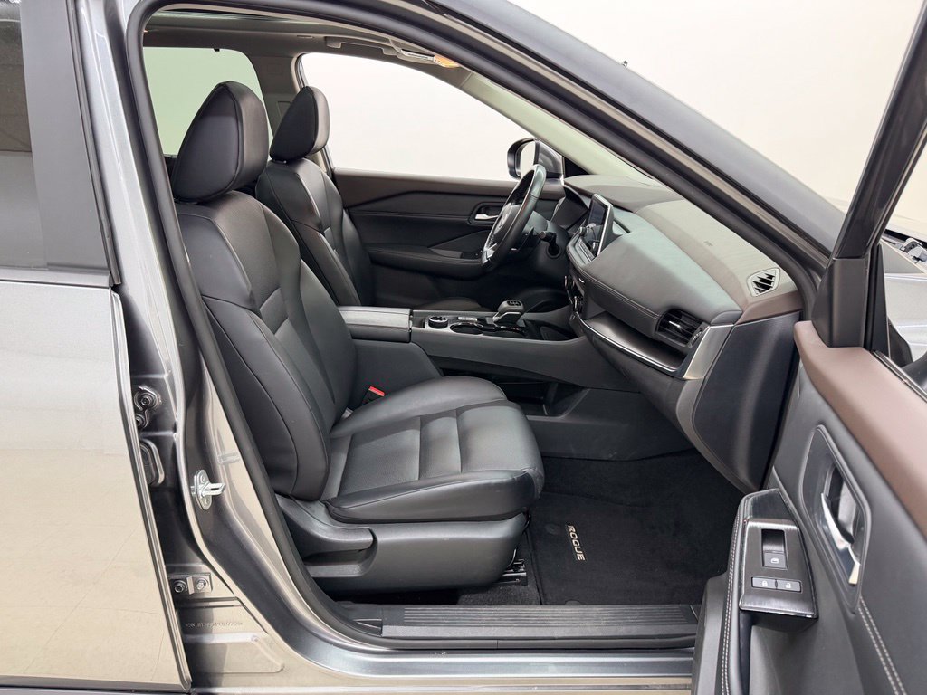 Used 2023 Nissan Rogue SV w/ SV Premium B Package AWD/4WD image 10