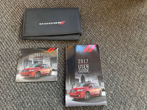 Used 2017 Dodge Grand Caravan SXT FWD image 24