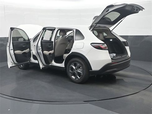 New 2026 Honda HR-V LX image 38