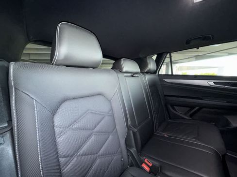 Certified 2024 Volkswagen Atlas Cross Sport SE FWD image 26
