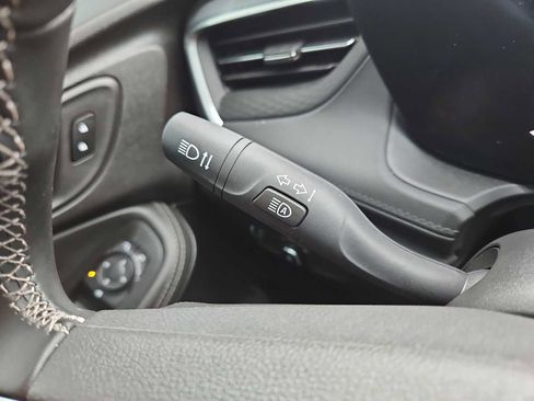 Used 2024 Buick Encore GX Preferred FWD image 27