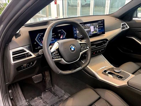 Used 2025 BMW 330i Sedan image 18
