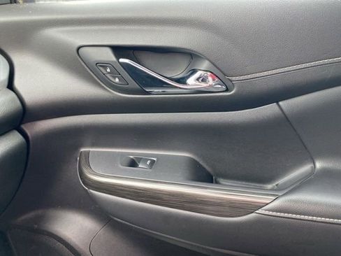 Used 2021 GMC Acadia SLT w/ Elevation Edition image 34