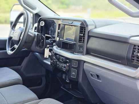 Used 2025 Ford F350 XLT image 13