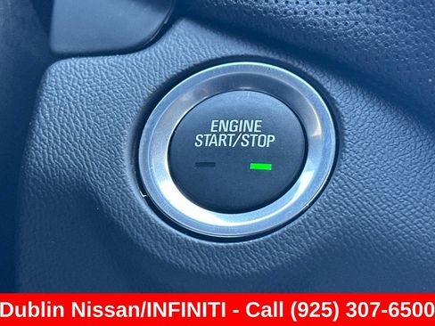 Used 2023 Chevrolet Equinox Premier AWD/4WD image 35