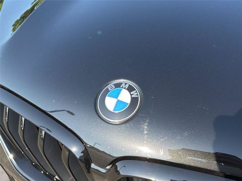 Used 2022 BMW X6 xDrive40i w/ Executive Package AWD/4WD image 33