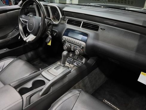 Used 2011 Chevrolet Camaro SS image 15