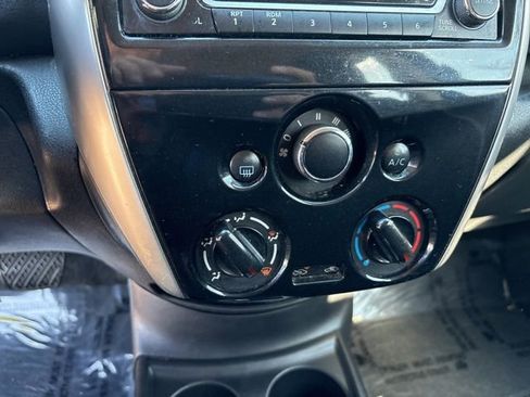 Used 2016 Nissan Versa Note SV FWD image 13
